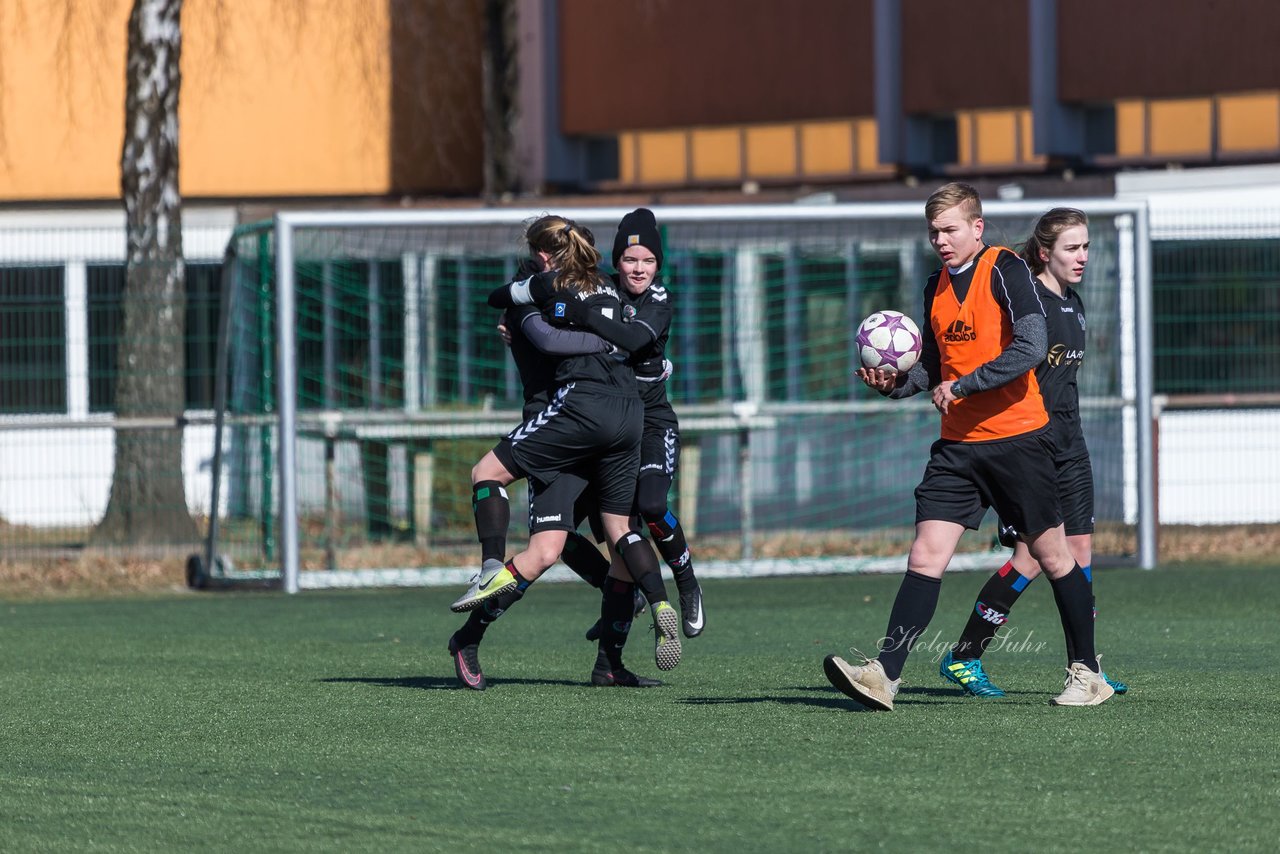 Bild 444 - B-Juniorinnen Halbfinale SVHU - Holstein Kiel : Ergebnis: 3:0